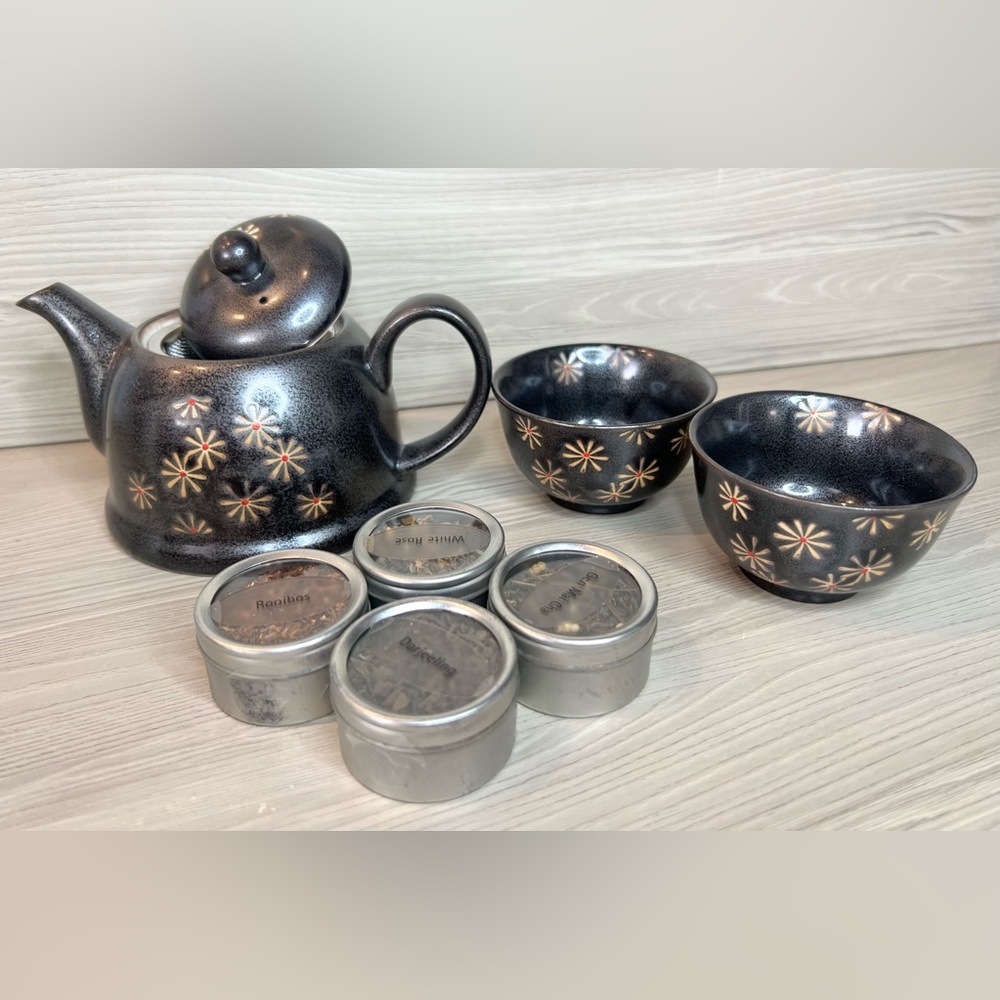 Elegant Black & Gold Floral Tea Set - 4 Piece Set with Teapot‎ And 2 Cups